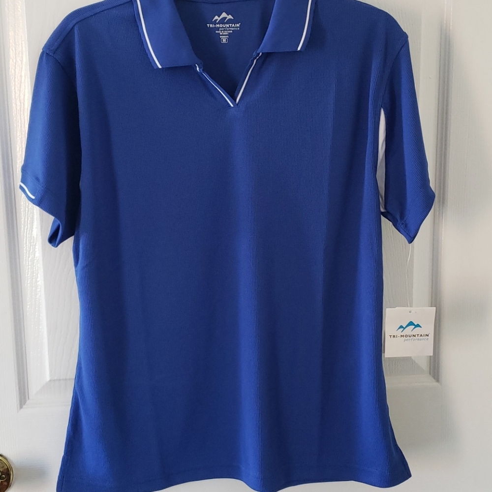 ❤3/$20 Woman Sport Shirt Size M